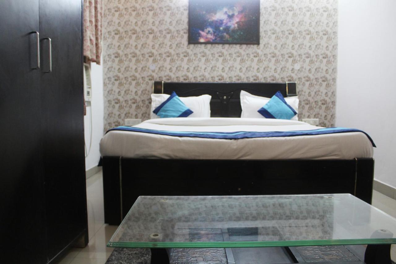 Hotel Trio Residency Near Noida City Center Exterior photo